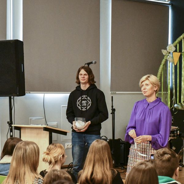 Izglītības zinātnes ministre Anda Čakša apmeklē Kuldīgu.